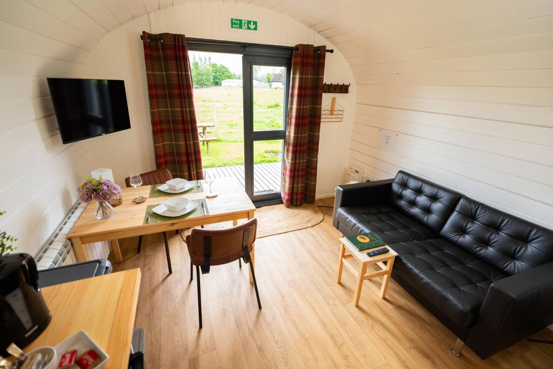 Ben Nevis Pod Villa ฟอร์ตวิลเลียม ภายนอก รูปภาพ